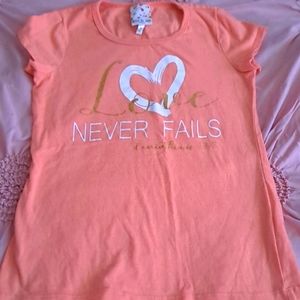 Girls shirt size smalp